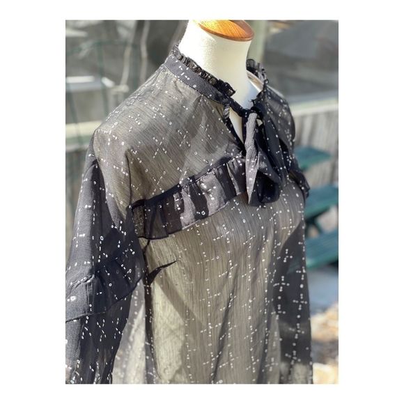 Cream Sheer Blouse Long Statement Sleeve Keyhole Bow Tiered Ruffle Neck Sz 38 - Picture 9 of 11